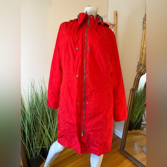 Eddie Bauer Women's 2 in 1 Coat/Raincoat with Removable Quilted Lining Red TXL - Picture 9 of 13
